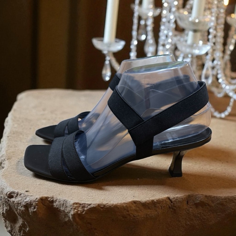 🤑STUART WEITZMAN AUTH🚨🖤🚨 $299 Black Strappy Slingback heel Sandals Size 9
